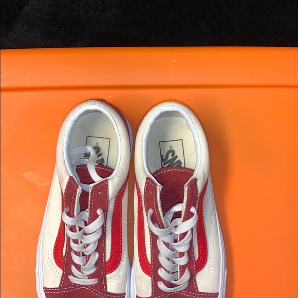 Vans - Picture 8 of 8